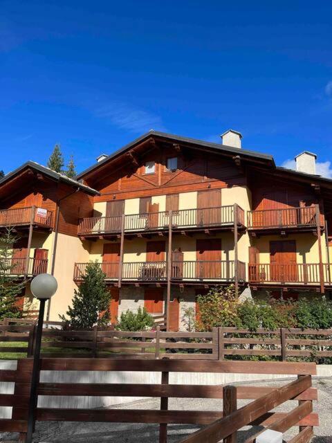 Appartamento Cime E Relax ปราเจลาโต ภายนอก รูปภาพ
